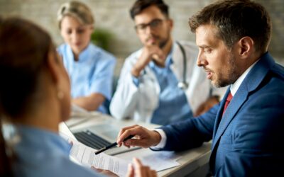 Persona trabajadora que pacta un salario neto mensual con su empresa. Cuando es baja médica, la empresa no le respeta el neto mensual pactado.